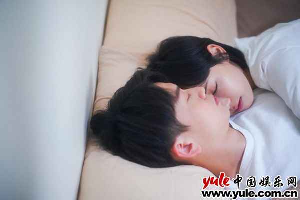 李靖筠全新单曲《差⼀些什么？》温情上线 触碰爱情世界中的矛盾区域