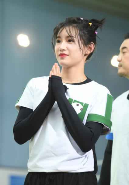 苏青《奔跑吧》首秀引期待 诠释运动女孩活力十足