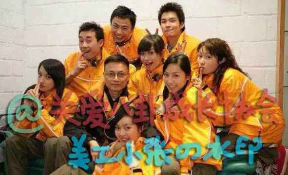 曝Angelababy16岁打工照面容青涩