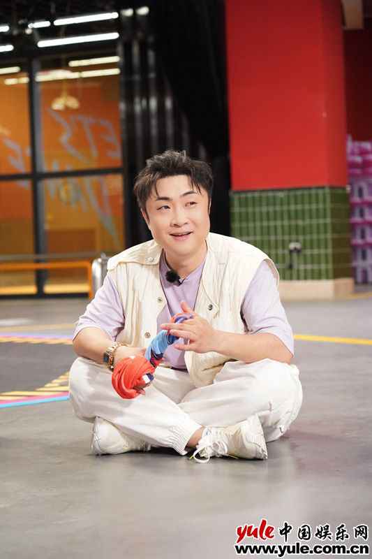 《师父！我要跳舞了2》传递奥运梦想 奶爸乔杉与萌娃过招