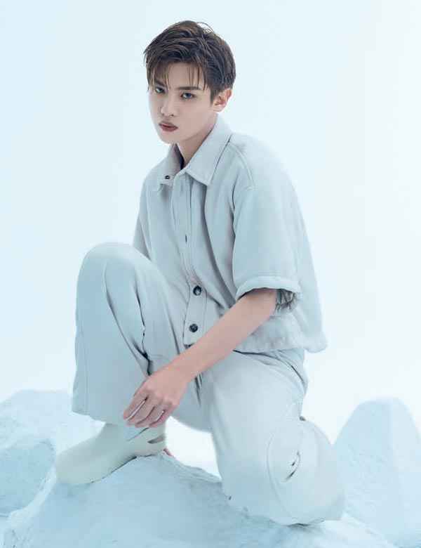 黄明昊 | 十九岁 不设限