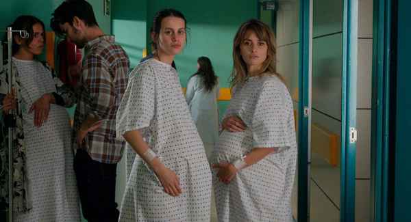 第78届威尼斯电影节片单 《平行母亲》《算牌人》《斯宾塞》等在列