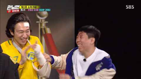 全烋星首次上《Running Man》姜泰伍热舞引发全场大笑