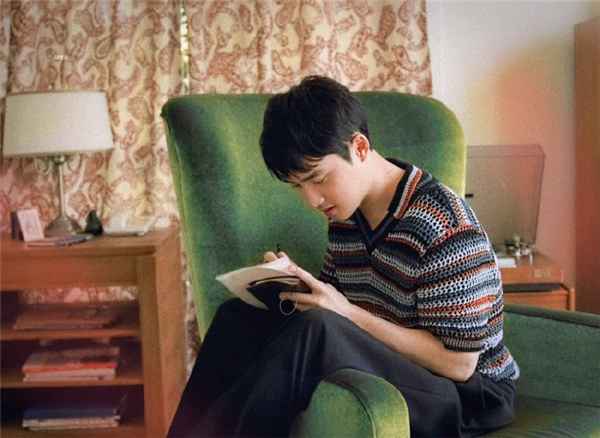 D.O.首张迷你专辑惊艳亮相酷狗,三种语言释放多元魅力