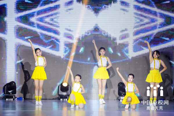 童星璀璨,梦逐华夏——中国童模网高奢大秀|21周年星耀盛典圆满收官