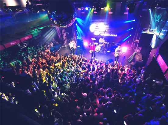 熊猫眼乐队《懒LAZY》MV正式发布