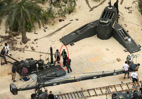 甄子丹惊现《星战》片场 造型似绝地武士