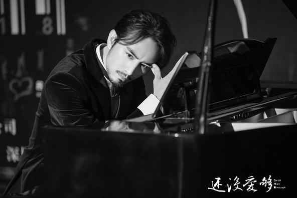 开年口碑剧《还没爱够》正热播 揭晓韩庚恐婚背后的真相