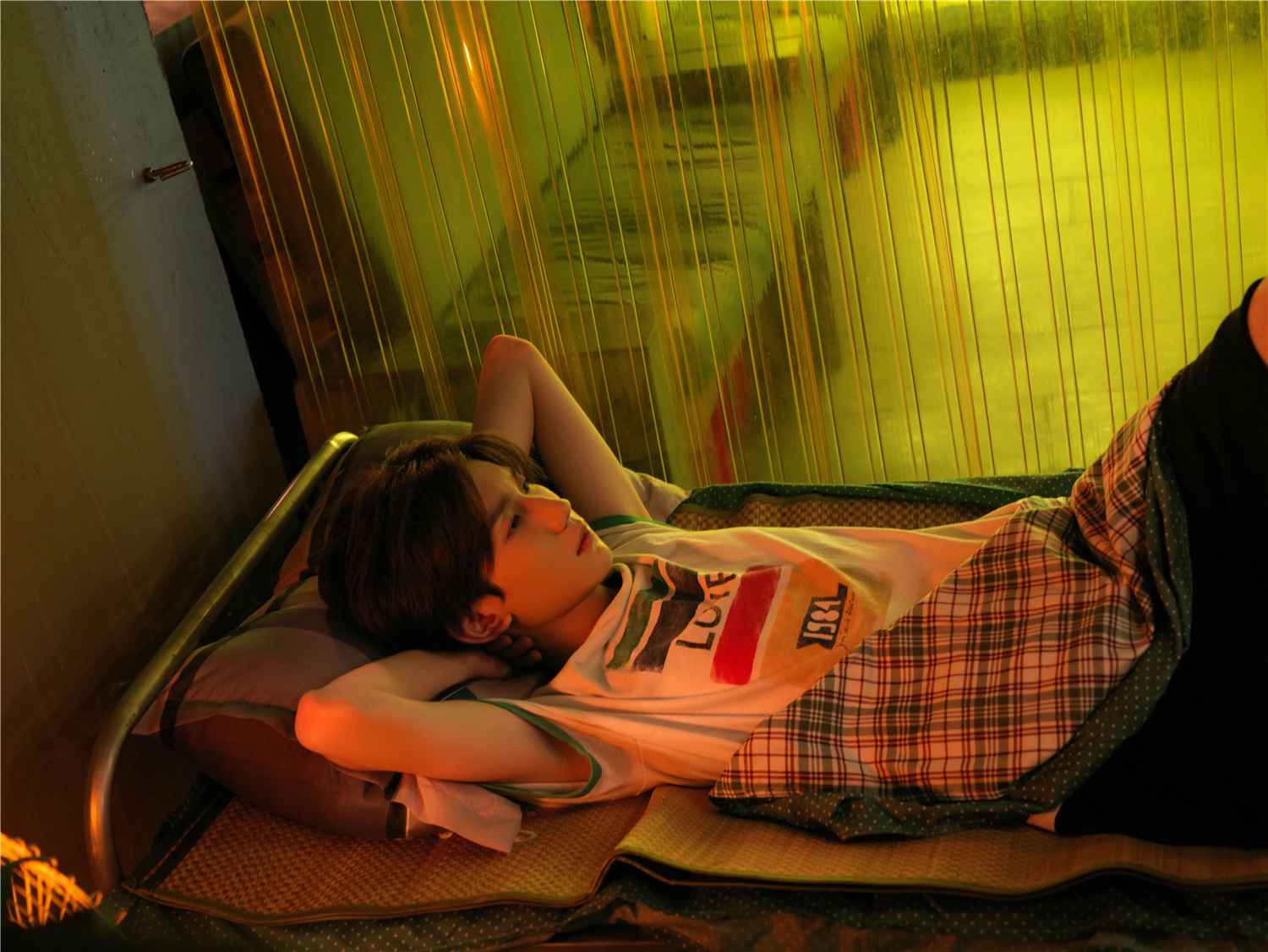 王源新歌《你的名字是世界瞒着我最大的事情》 掀起夏日回忆