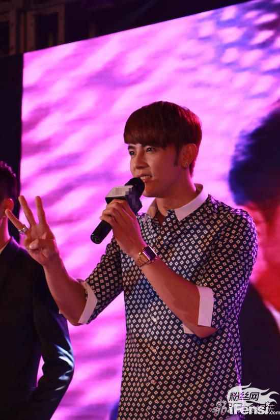 汪东城多跑道发展 与粉丝分享保养秘方