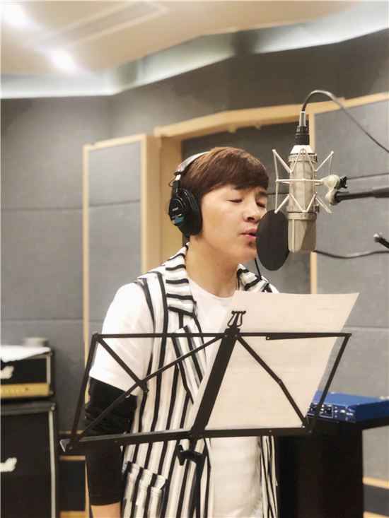 《大湖·青海》主题曲《西海谣》是谁演唱的?