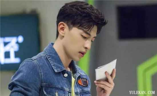 邓伦拥有多部上星剧资源为什么越来越不火了？