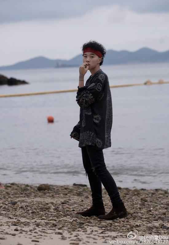 王菲爱女窦靖童出道日确定？预告:7号见