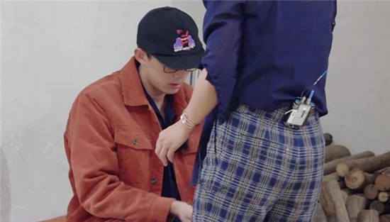 综艺《亲爱的客栈》吴磊为何中途离场?吴磊真的和张翰不和吗?