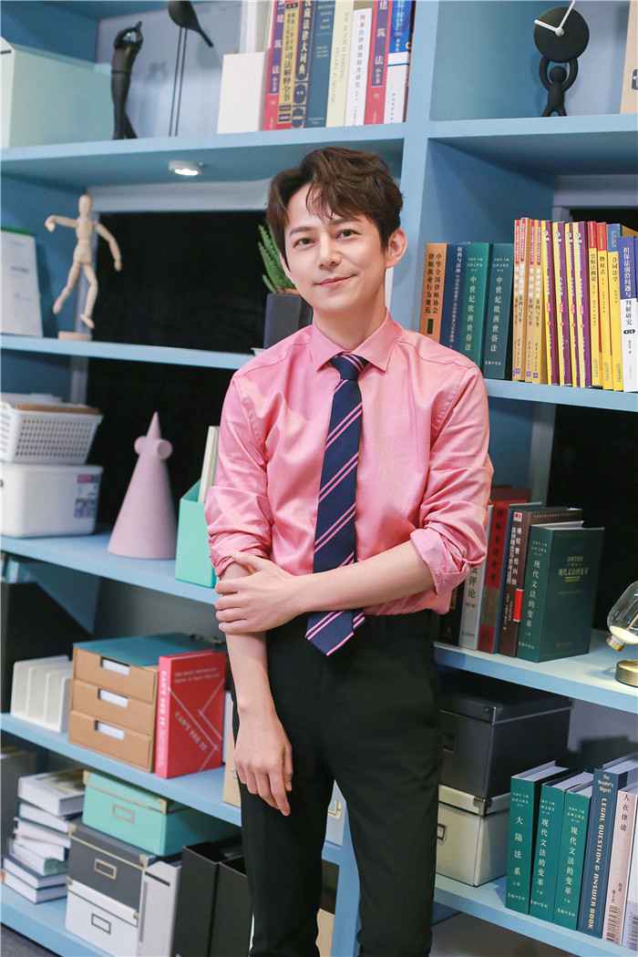 《令人心动的offer》Papi周震南曝装大人经历