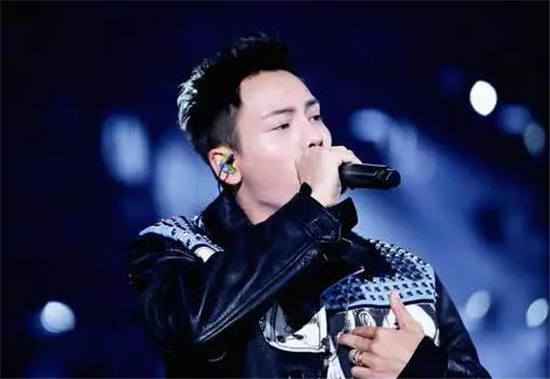 蓝台跨年热度为什么这么低？多位明星取消浙江台跨年计划