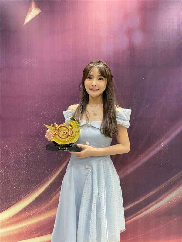 繁星互娱温奕心勇战央视舞台 《一路生花》斩获“黄金选手”荣誉