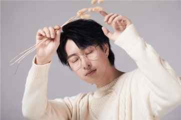 《怎叹》原唱郑鱼央广直播首秀 最新《盼君折枝》曲段唤你来听