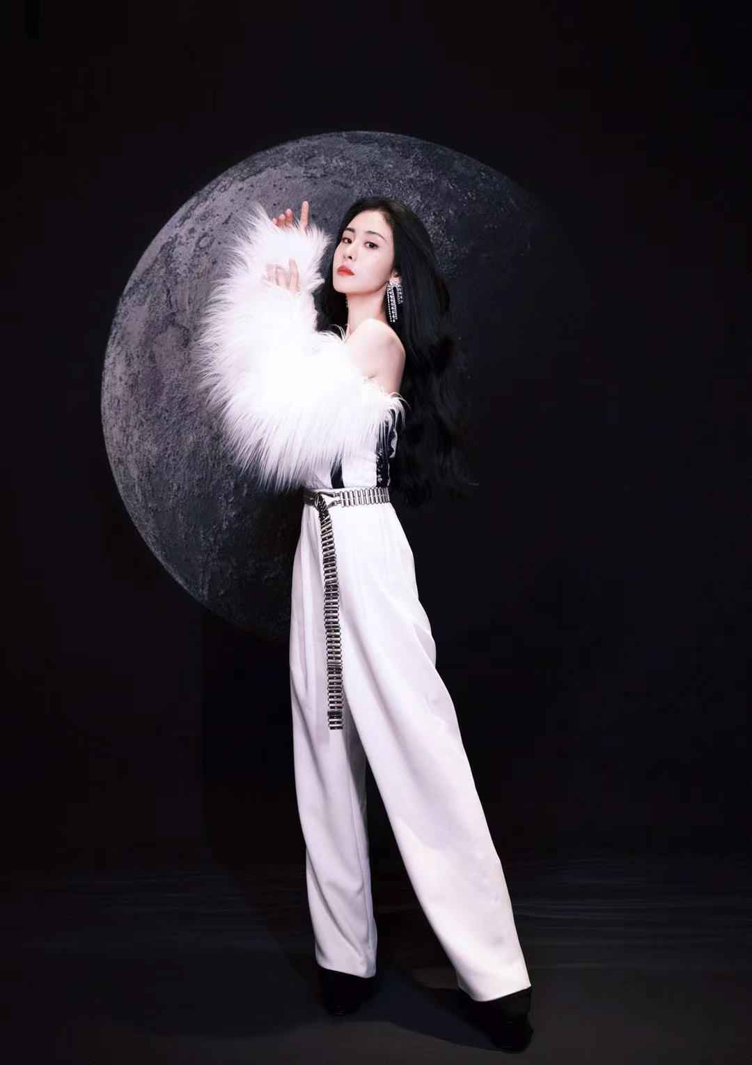 张碧晨回归好声音 助力那英寻天籁之音