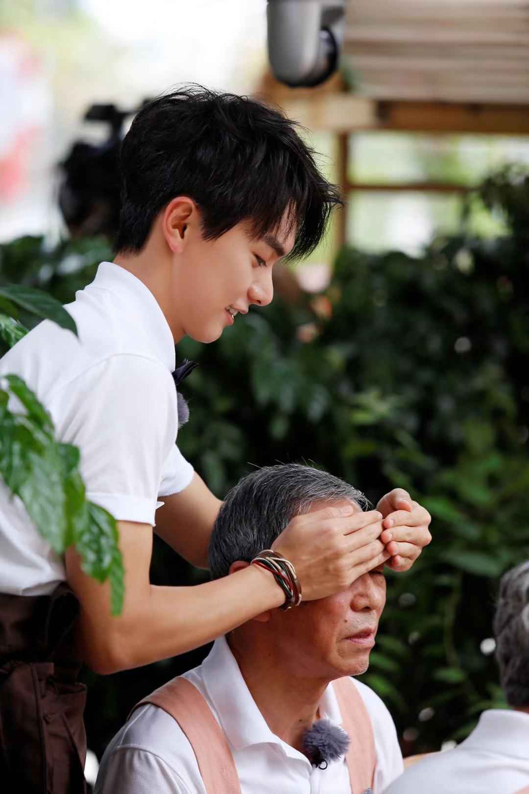 张元坤凭《忘不了餐厅》获