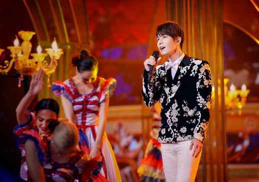 2018《跨界歌王》决赛夜 杀手锏迭出谁将登顶？