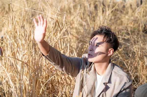 新锐唱跳组合MFM全新华语派台《谢谢你爱过》