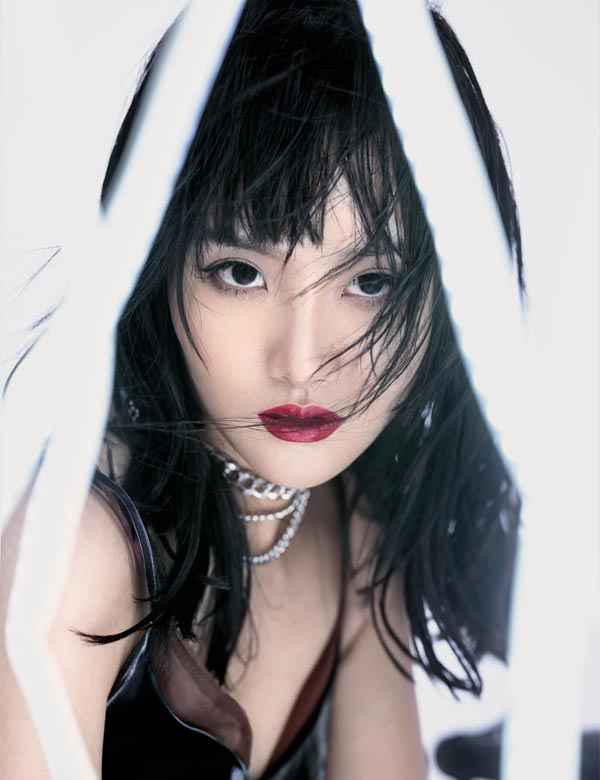 亮月儿 | 任意转换身份是我的一种生活方式