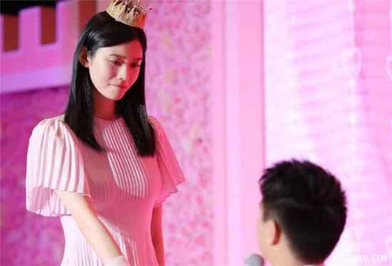 四太为何会出手如此阔绰送何猷君五亿豪宅 ？