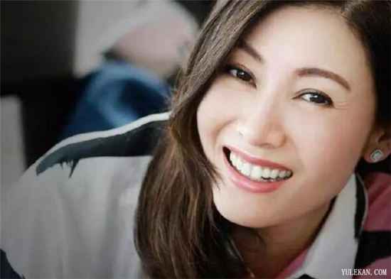 李嘉欣一餐吃十万是真是假?什么是阔太生活?