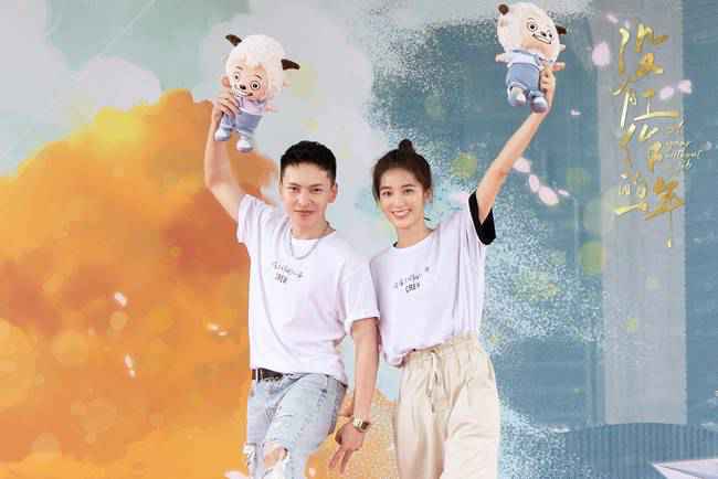 《没有工作的一年》辣目洋子万鹏演绎无业姐妹花