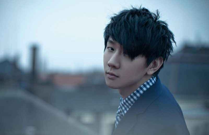 萧敬腾和林俊杰携手歌王赛,赛前两人互换头像,网友:神仙兄弟情