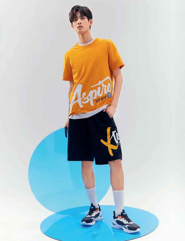 甘望星 | 聚光灯下的平凡自我