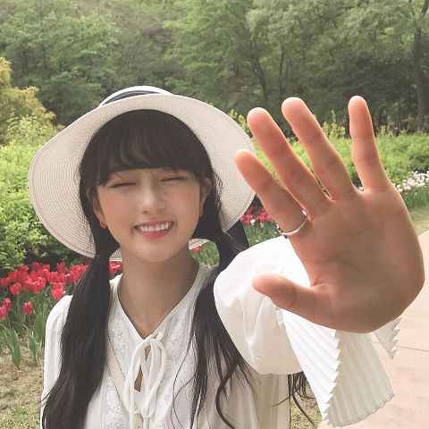 Apink 普美邀粉丝一起庆生 个人见面会门票今晚开卖!