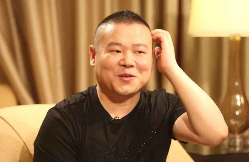 《欢乐喜剧人》4季冠军,为何2人爆火2人消失?原因太现实