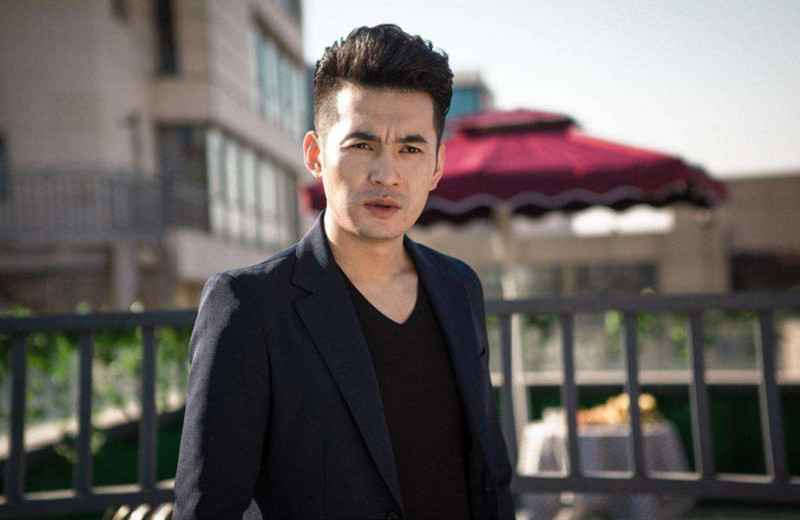 《欢乐喜剧人》4季冠军,为何2人爆火2人消失?原因太现实