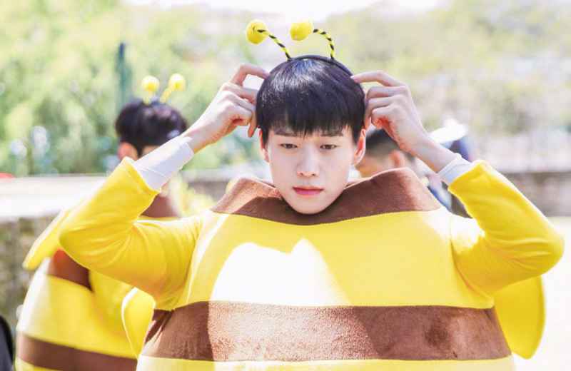 何老师对王嘉尔无法回归表示遗憾，导演组请来一位“老朋友”替代