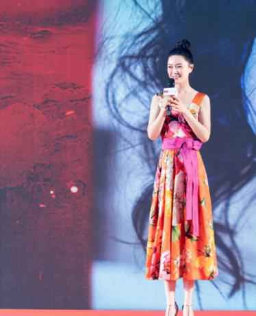 花样戏骨田海蓉现身秋季推介会 新作《正阳门下小女人》开播在即