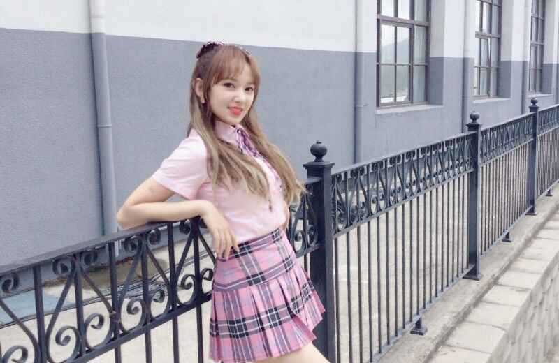 程潇加盟《少年之名》,出道不久即坐拥大量资源,惹一众网友艳羡