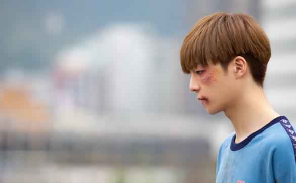 陈立农《格格不入》MV上线 重返校园演绎直面自我的勇气