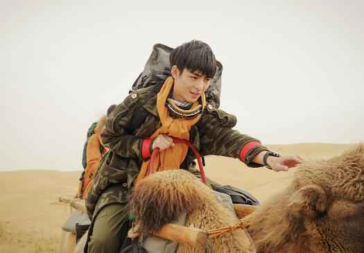 王皓轩《沙海》完美收官 “成长进行时”男孩演绎之路不停歇