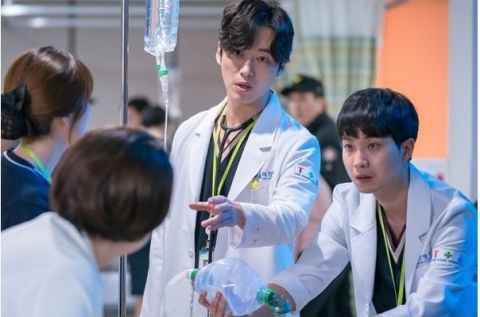 南宫珉在《监狱医生》中展现精湛演技！在《KBS演技大赏》却获得任何奖项是怎么回事？