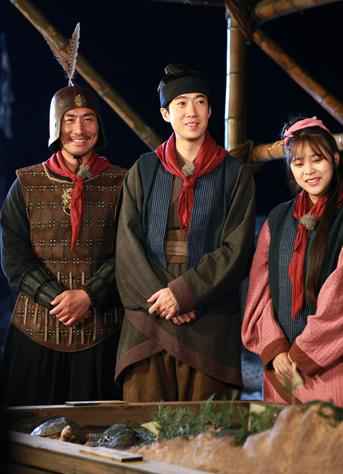 常远《穿越吧》上演“穿中穿” 跨越最长历史困难不断