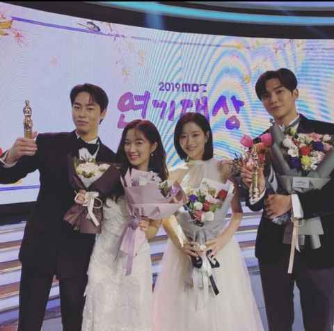 《意外发现的一天》斩获男、女新人赏！