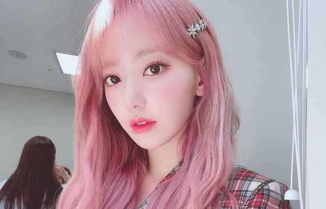 IZ*ONE成员宫胁咲良宣布从HKT48毕业