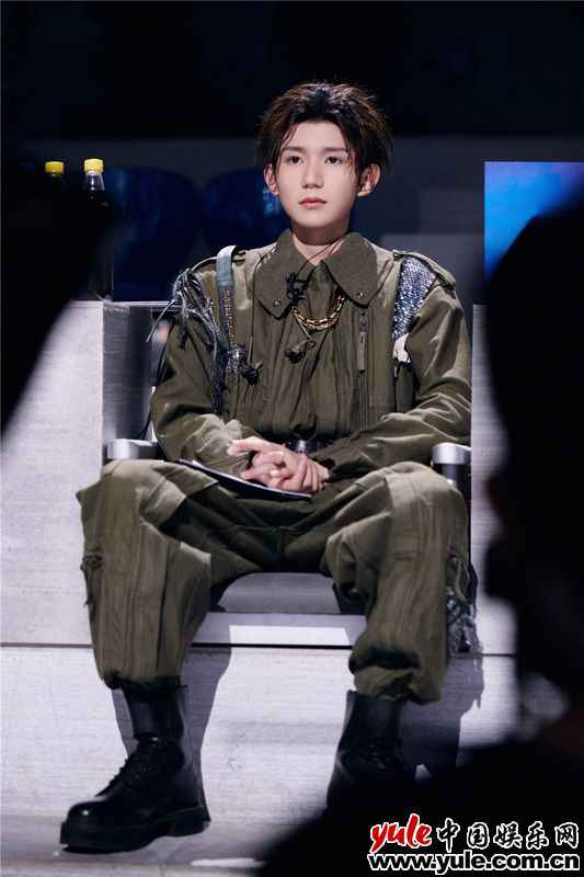 王源《明日创作计划》暖心有爱 高标准严要求获赞