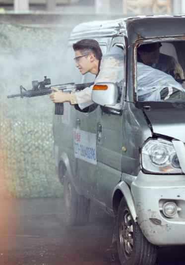 朱正廷比赛环节遭杨迪“坑”,黄明昊破音大喊“放过我”