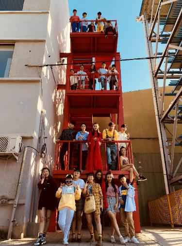 舞台剧《我的小伙伴》热门插曲MV发布 刘维《Happy Birthday》电音炫酷