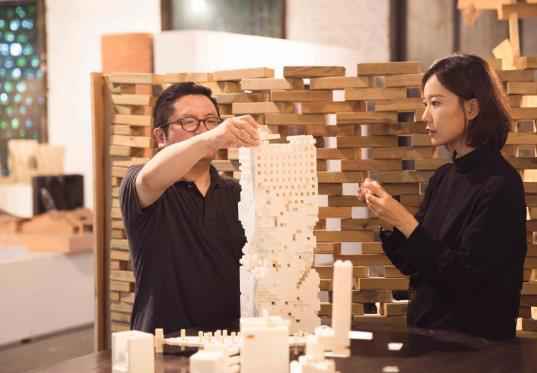 王珞丹对话建筑师袁烽 当建筑遇上机器人“好玩的才刚开始”