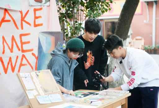 湖南卫视《快乐哆唻咪》三组搭档武汉遇危机