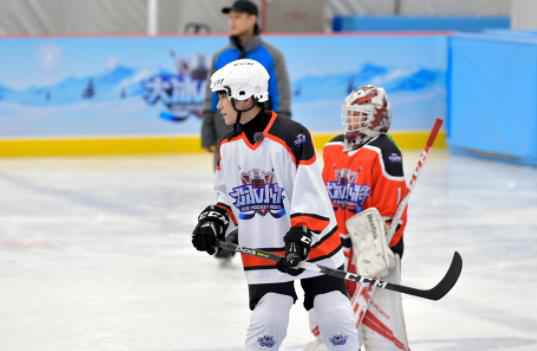 浙江卫视《大冰小将》潘思言当选队长 易烊千玺温柔照顾小将 雷佳音比赛连跪崩溃吐槽：都晃我